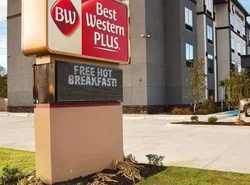 Best Western Plus Prien Lake Hotel & Suites - Lake Charles