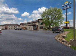 Days Inn by Wyndham Mitchell SD