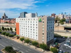 Holiday Inn Express Philadelphia Penn's Landing, an IHG Hotel