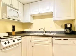 Siesta Beach Cottage, Sleeps 6, Walk to Beach, Stores, & Restaurants
