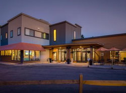 Sun & Ski Inn and Suites
