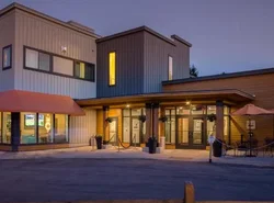 Sun & Ski Inn and Suites