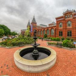 Smithsonian Institution, Washington Accommodation Texas