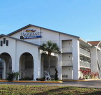 Baymont by Wyndham Kissimmee - Accommodation Texas