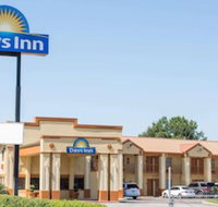 Days Inn by Wyndham Orange - Accommodation Texas