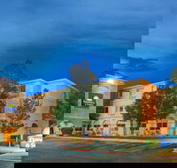 Days Inn  Suites by Wyndham Airport Albuquerque - Accommodation Texas