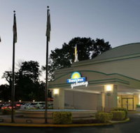 Days Inn by Wyndham Washington DC/Gateway - Accommodation Texas