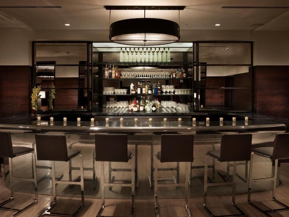 AKA White House - thumb 1