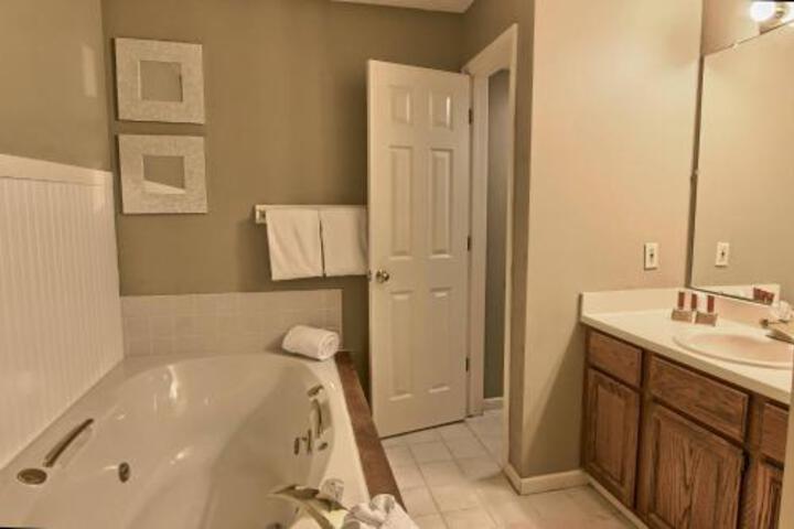 109 Pointes North Inn - thumb 5