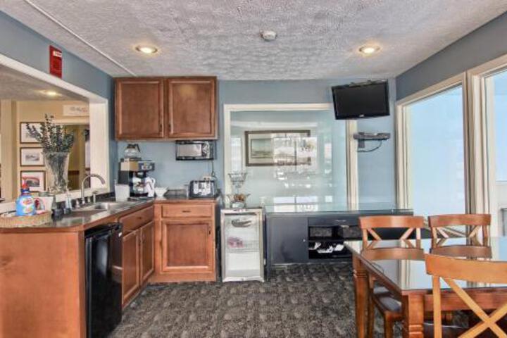 109 Pointes North Inn - thumb 1