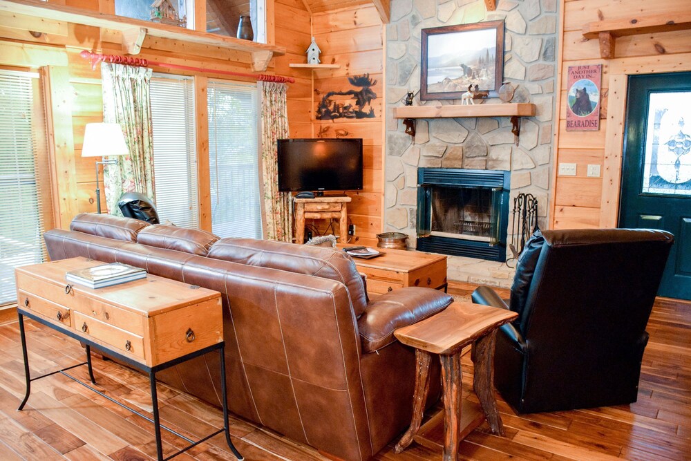 MAKING MEMORIES 3 Br Cabin - thumb 5