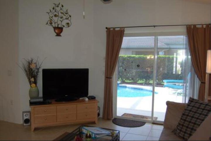 1062 Villa - thumb 5