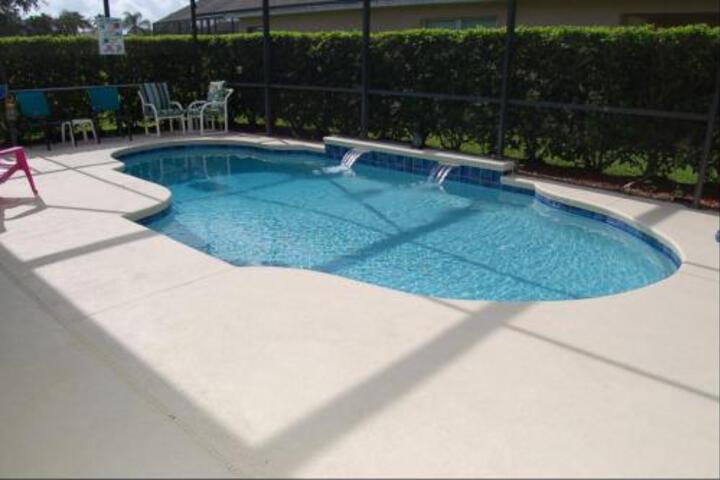 1062 Villa - thumb 0