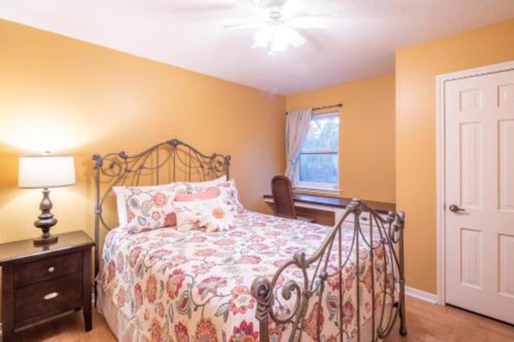 Valley View Home - thumb 4