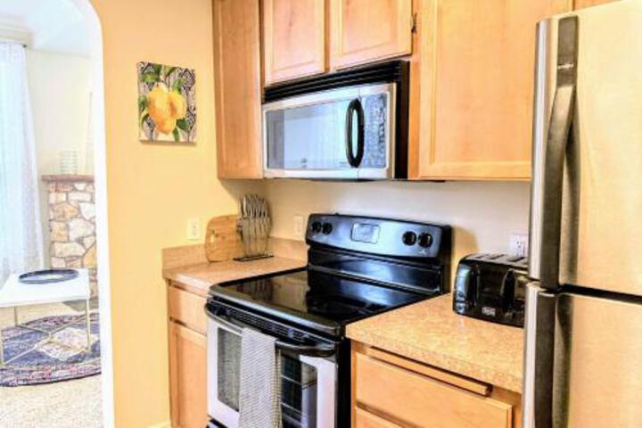 M Street Muse - thumb 6