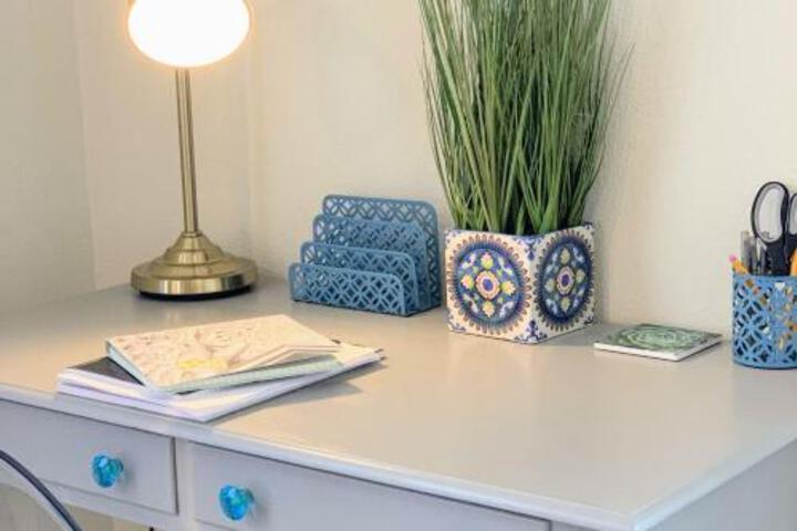 M Street Muse - thumb 1