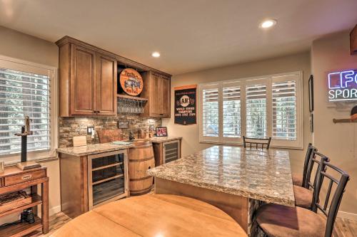 MTN. Retreat W / Donner Lake Views By Squaw Valley! - thumb 2