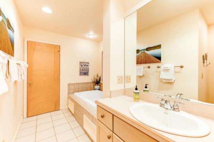 Lakeview Lure - thumb 1