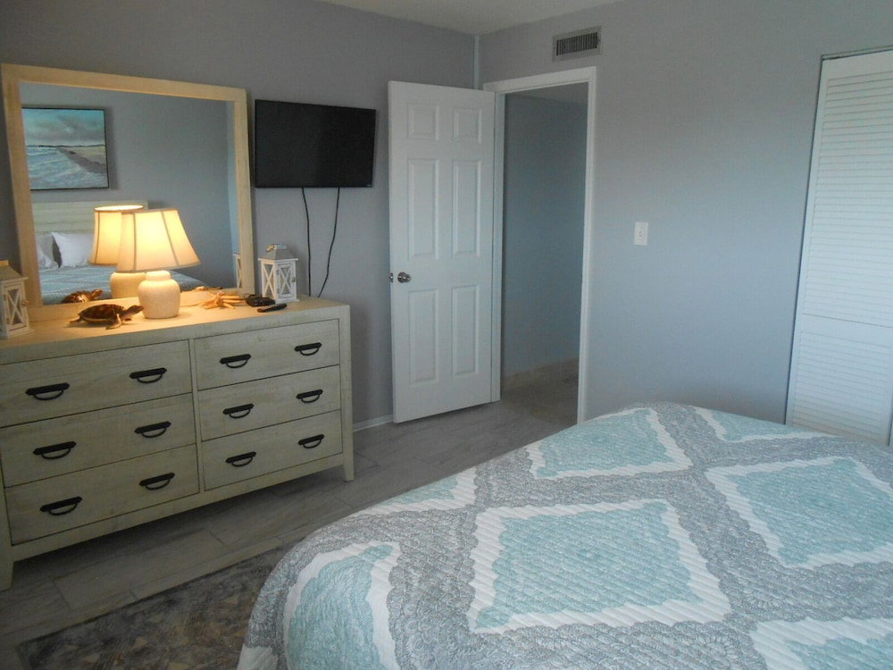 0712 Waters Edge Resort 3 Bedroom Condo - thumb 6