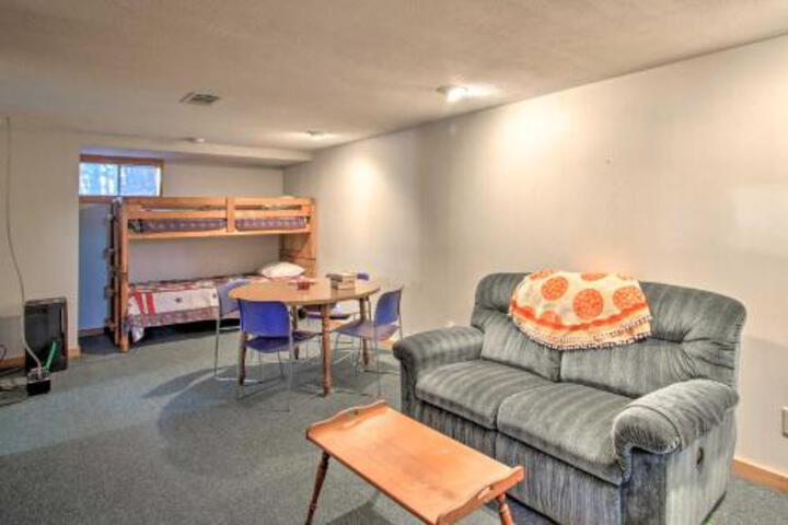 Lakeview Forest Cabin W / Deck Walk To Beach! - thumb 6