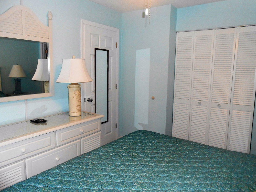 0409 Waters Edge Resort 1 Bedroom Condo - thumb 4