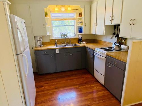 126 Gulf Island Drive - thumb 4