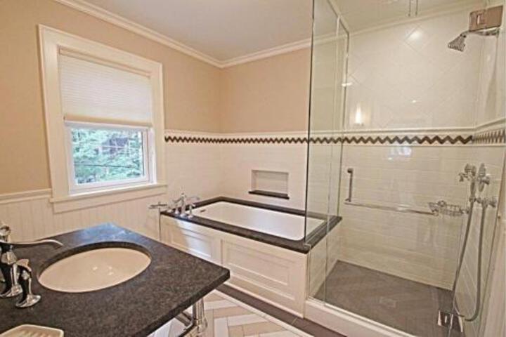 44 Forest Lane Home - thumb 4