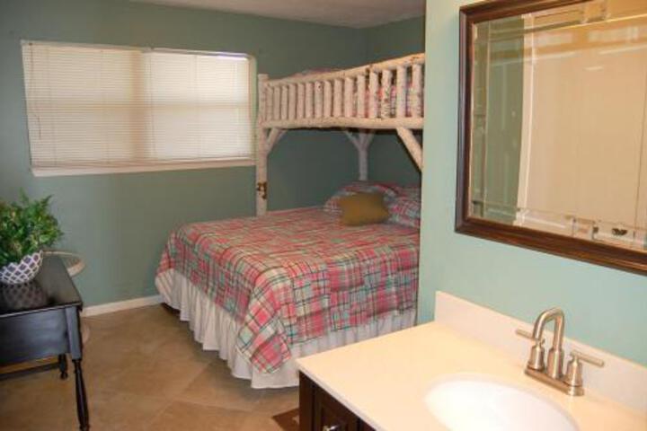 Harbor House 30 Condo - thumb 3