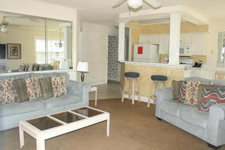 1204M Condo - thumb 0