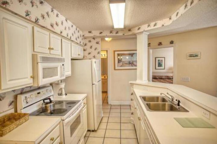 1205M Condo - thumb 3