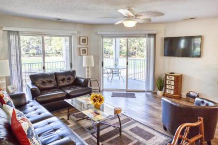 1106M Condo - thumb 0