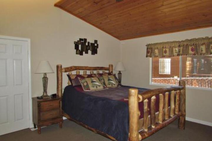 100 Cedar Hideaway Home - thumb 3
