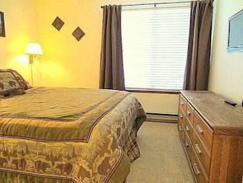 142 Premium Condo - thumb 4