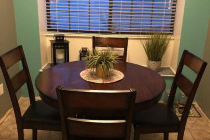 5 Miles To The Stadium Above Ground Pool - thumb 6