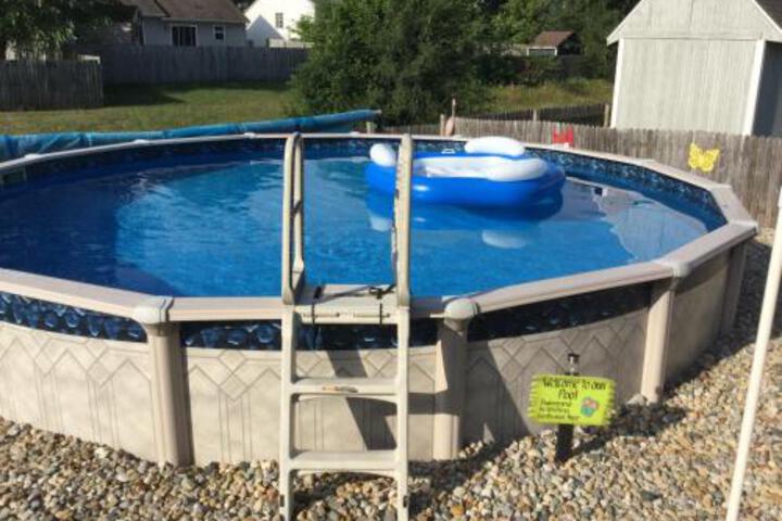 5 Miles To The Stadium Above Ground Pool - thumb 0