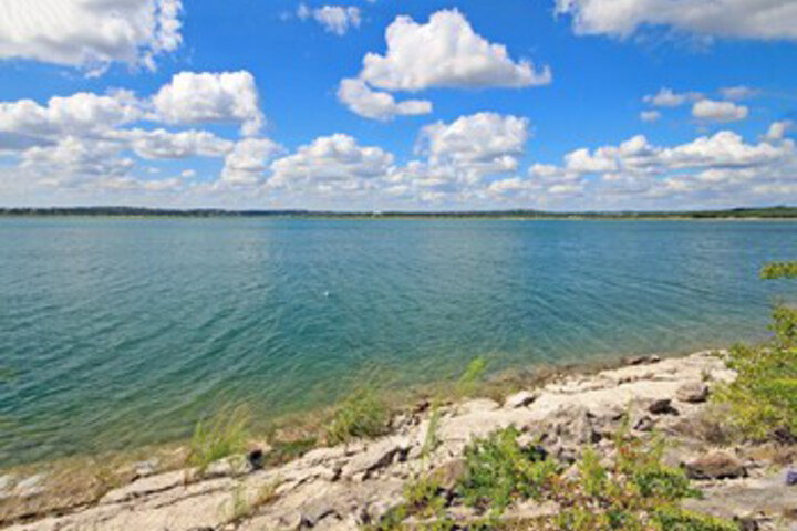 Waters Edge Retreat 4 Bedroom Home