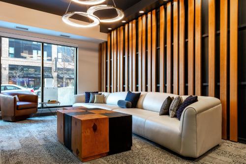 Stay Alfred On South 4th Street - thumb 3