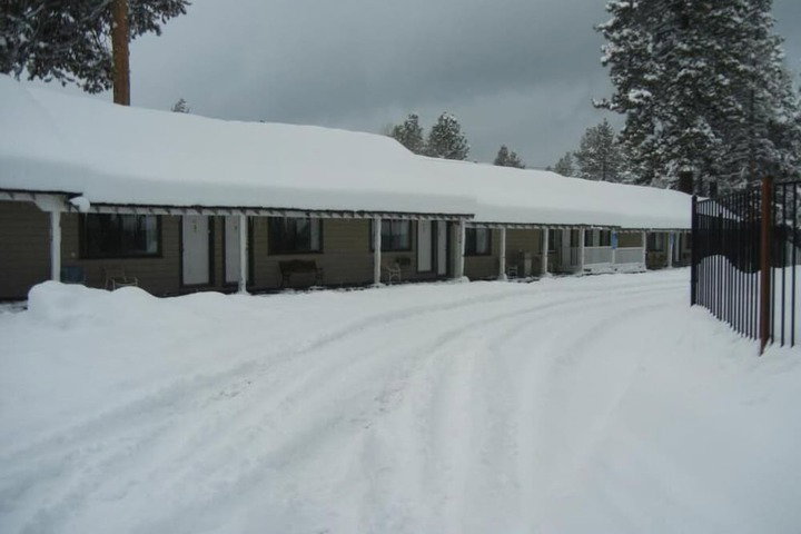 Tahoe Hacienda Inn - thumb 2