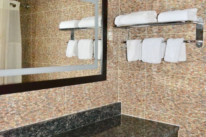 Holiday Motel - thumb 6