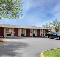 Rodeway Inn Auburn Hills - Accommodation Texas