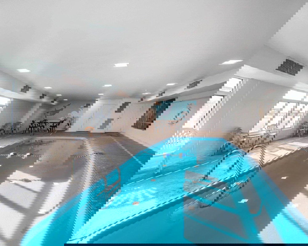 Econo Lodge - thumb 6