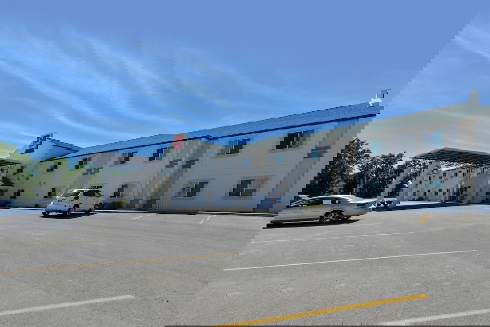 Econo Lodge - thumb 0