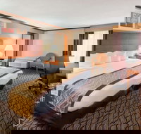 Baymont by Wyndham Auburn Hills - Accommodation Texas