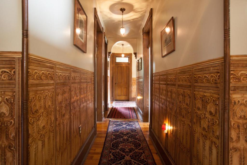 10 Clarke Bed & Breakfast - thumb 5