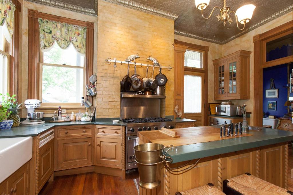 10 Clarke Bed & Breakfast - thumb 3