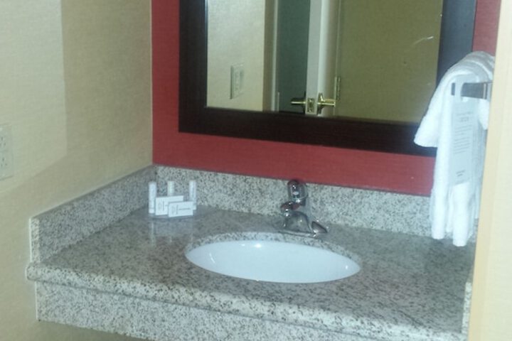 Courtyard By Marriott Altoona - thumb 7