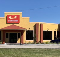 Econo Lodge Inn  Suites Maingate Central - Accommodation Texas