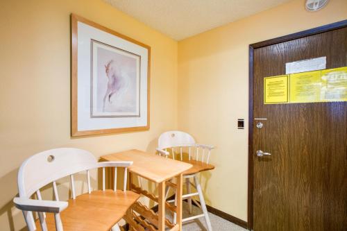 One Bedroom Condominium 46Sll - thumb 2