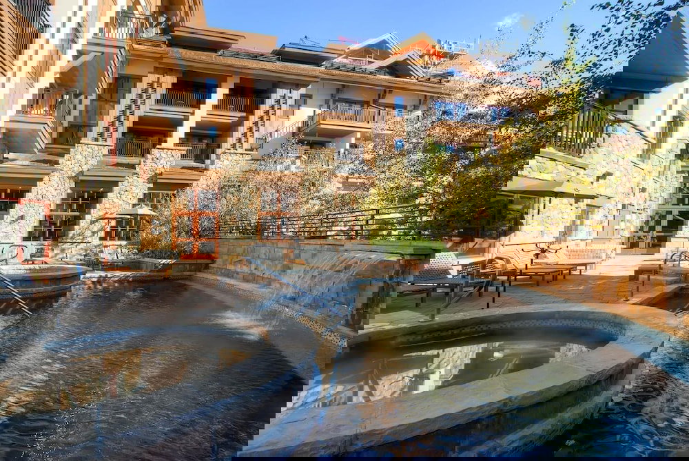 Vail Mountain Lodging By East West Hospitality - thumb 4