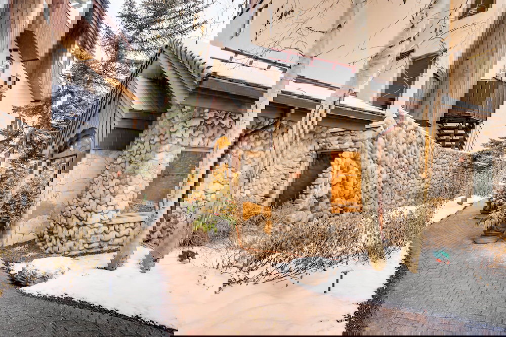 Vail Mountain Lodging By East West Hospitality - thumb 0